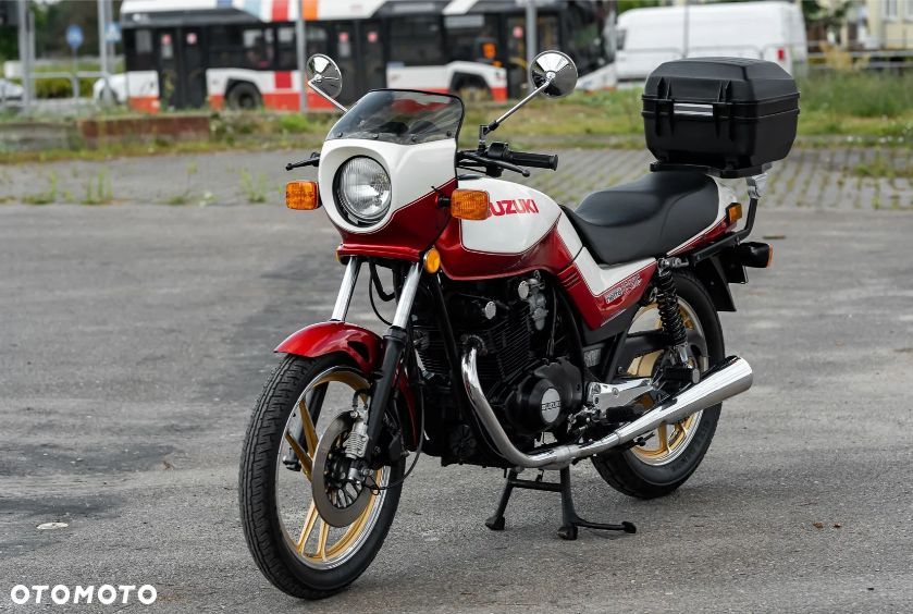 Suzuki GS - 1