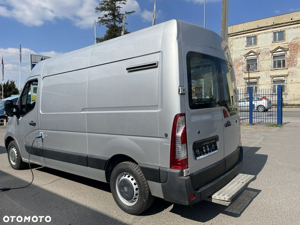 Renault Master - 11