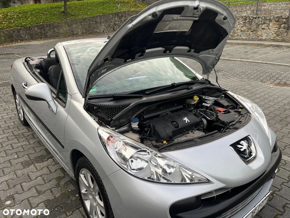 Peugeot 207 CC - 11