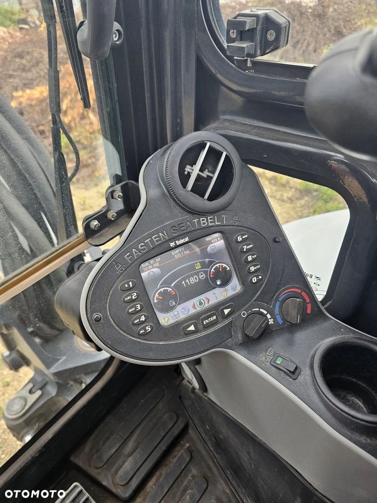 Bobcat E50 - 7