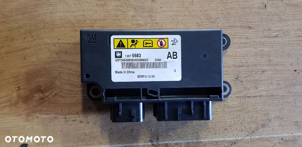 OPEL ASTRA J MODUŁ SENSOR AIRBAG 13575683