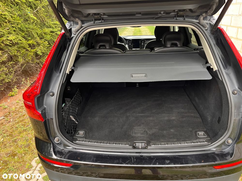 Volvo XC 60 T8 Plug-In Hybrid AWD Inscription - 11