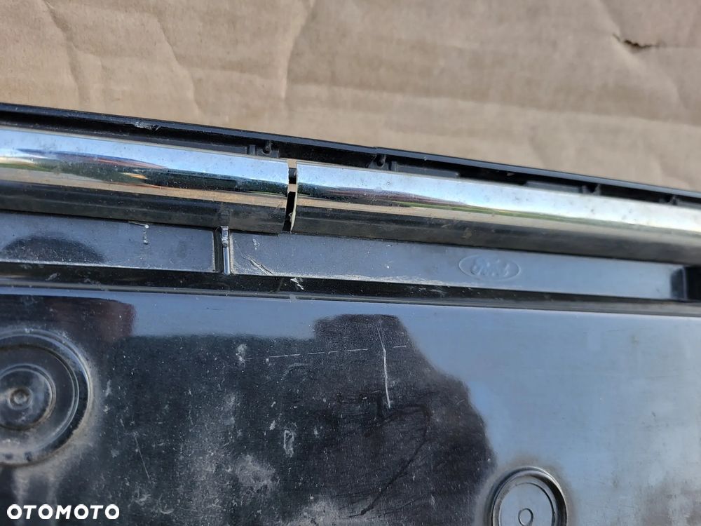 KRATKA SRODKOWA ZDERZAKA FORD MONDEO MK4 LIFT - 6