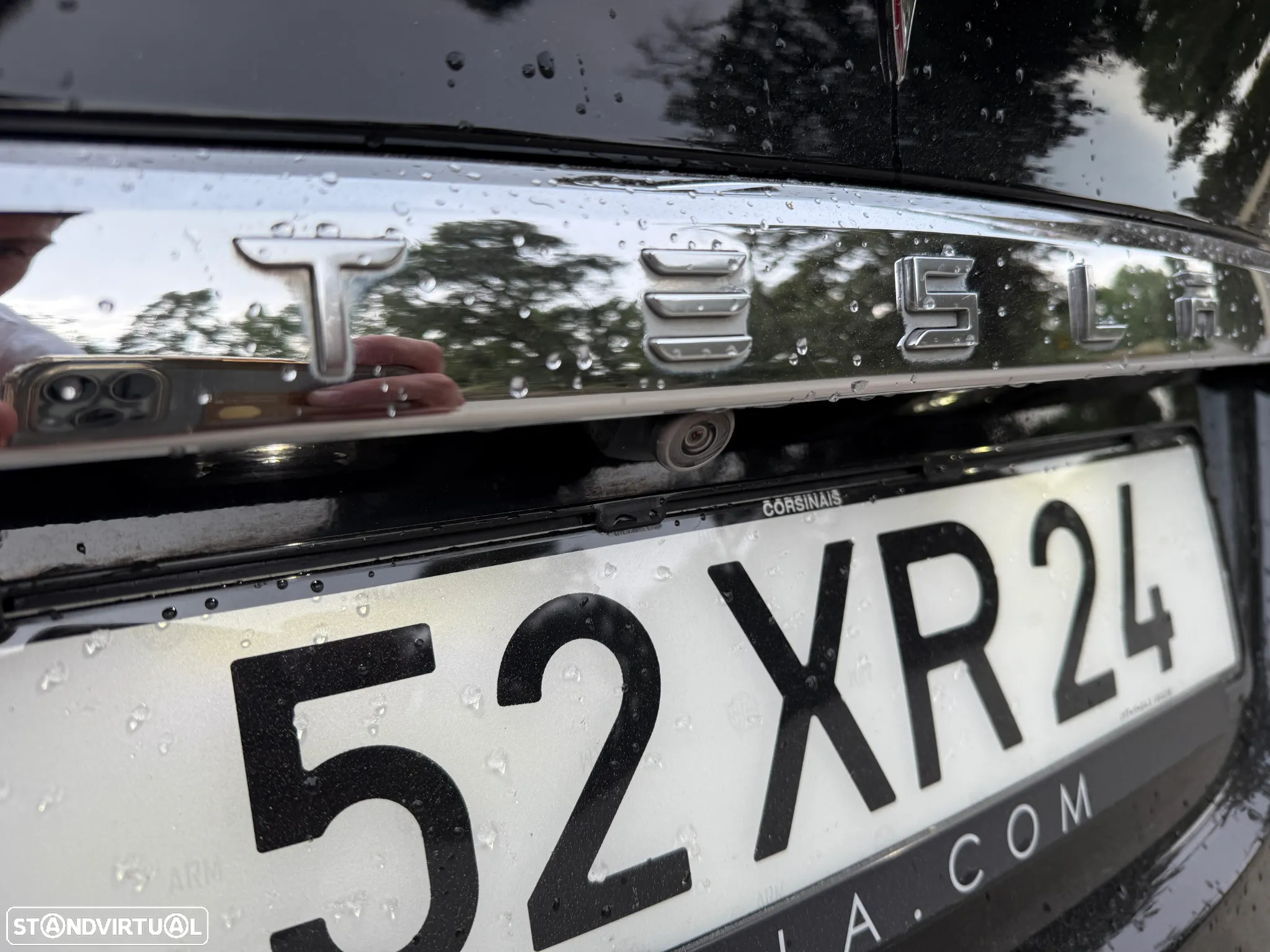 Tesla Model X - 9