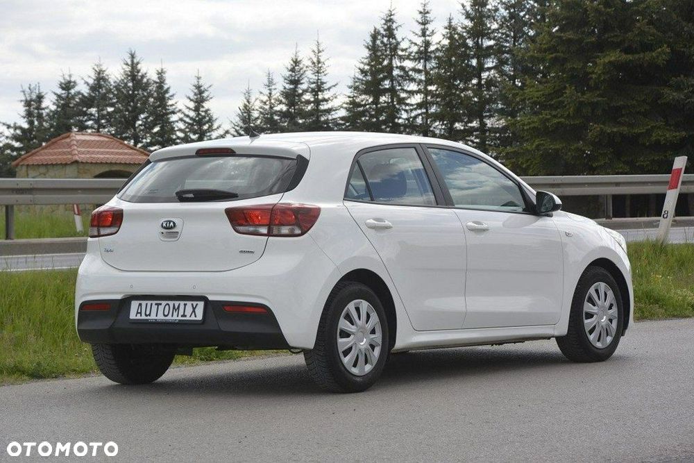 Kia Rio - 7
