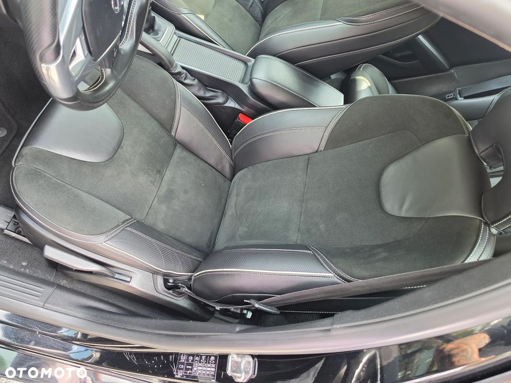 Volvo V40 D2 - 7