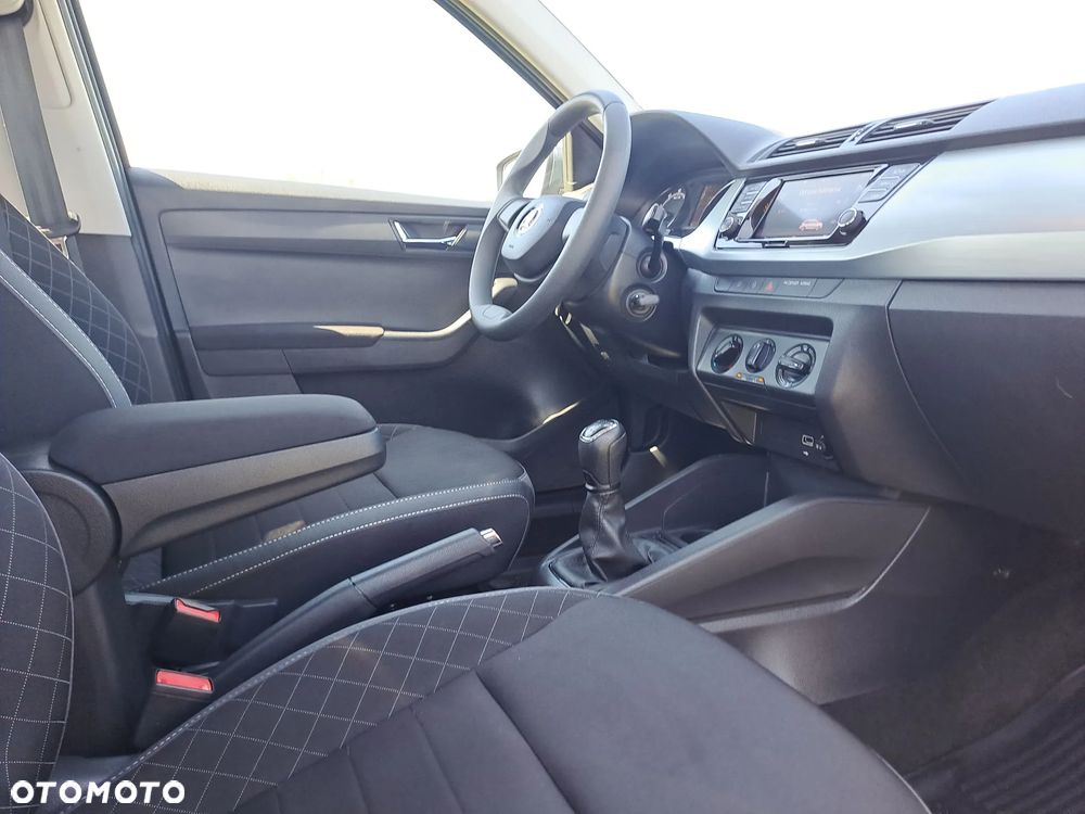 Skoda Fabia 1.0 TSI Ambition - 10