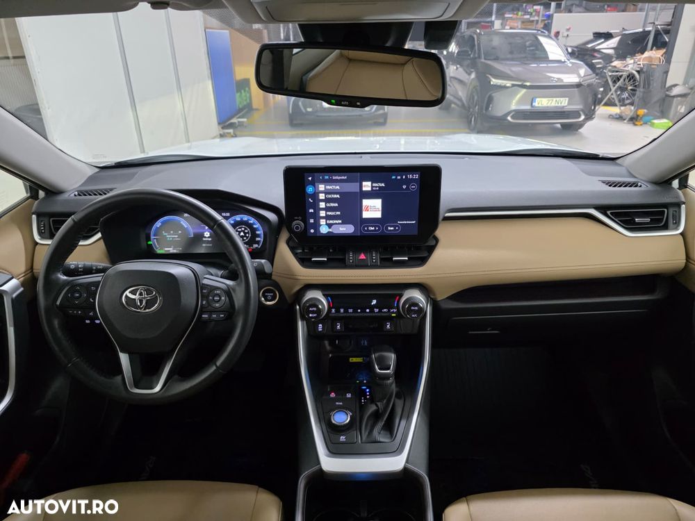TOYOTA RAV4 2024 — imagine 8