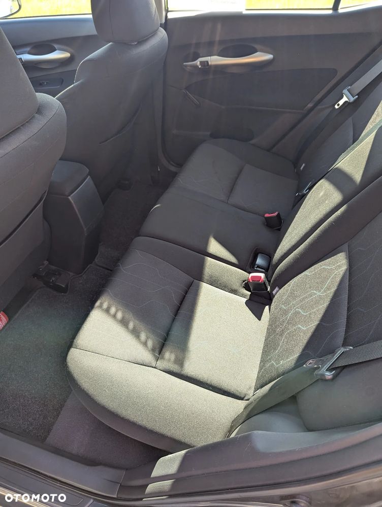 Toyota Auris 1.6 Sprint - 23
