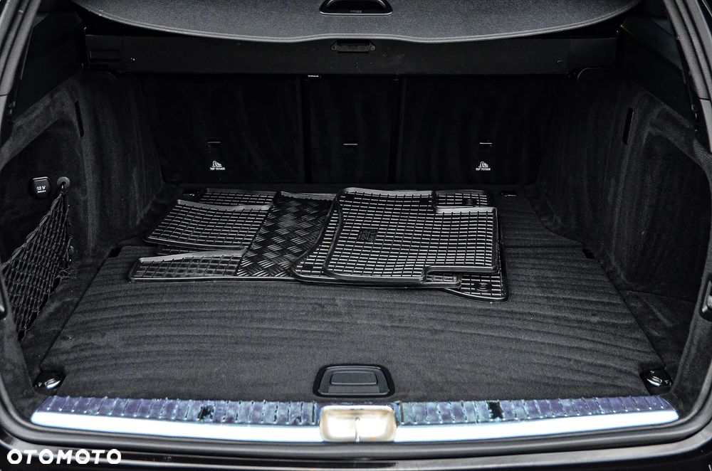 Mercedes-Benz Klasa C 250 T 9G-TRONIC AMG Line - 30