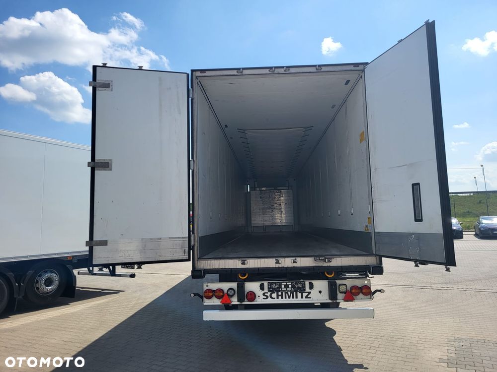 Schmitz Cargobull ThermoKing SLXi300; DOST; Uchwyty promowe, Paleciara - 12