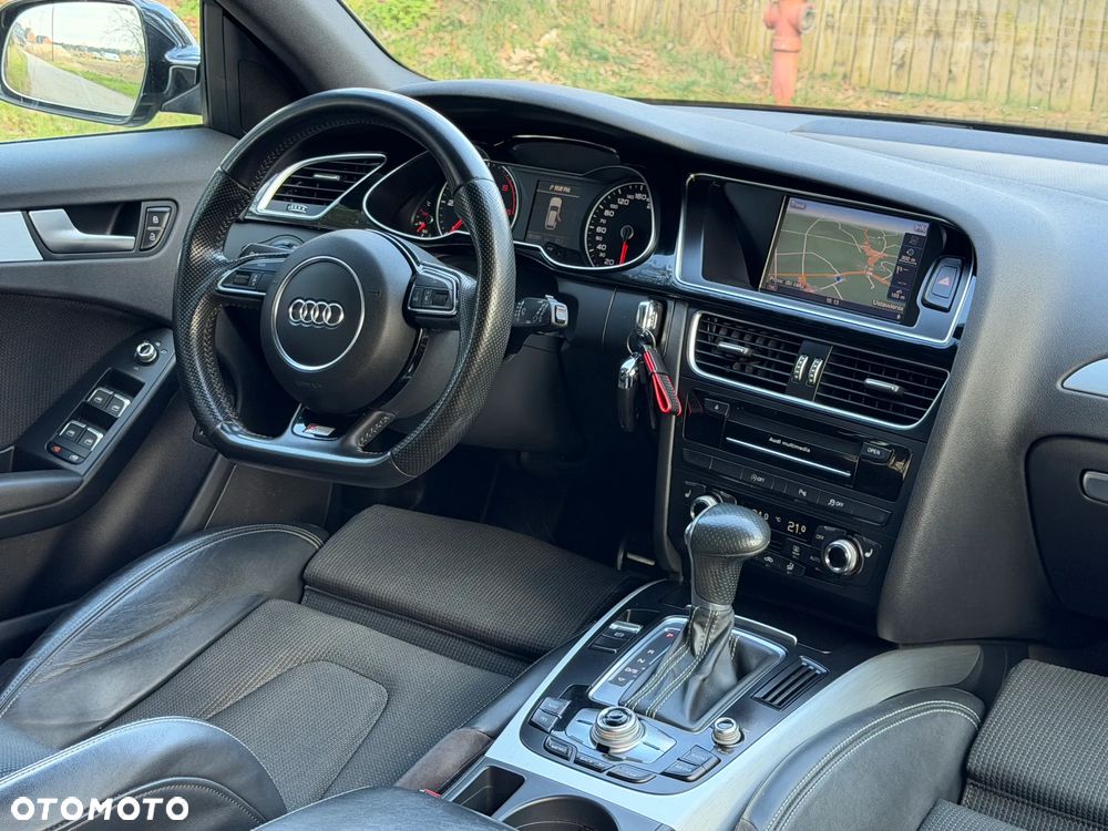 Audi A4 Avant 2.0 TDI DPF quattro S tronic S line Sportpaket - 16