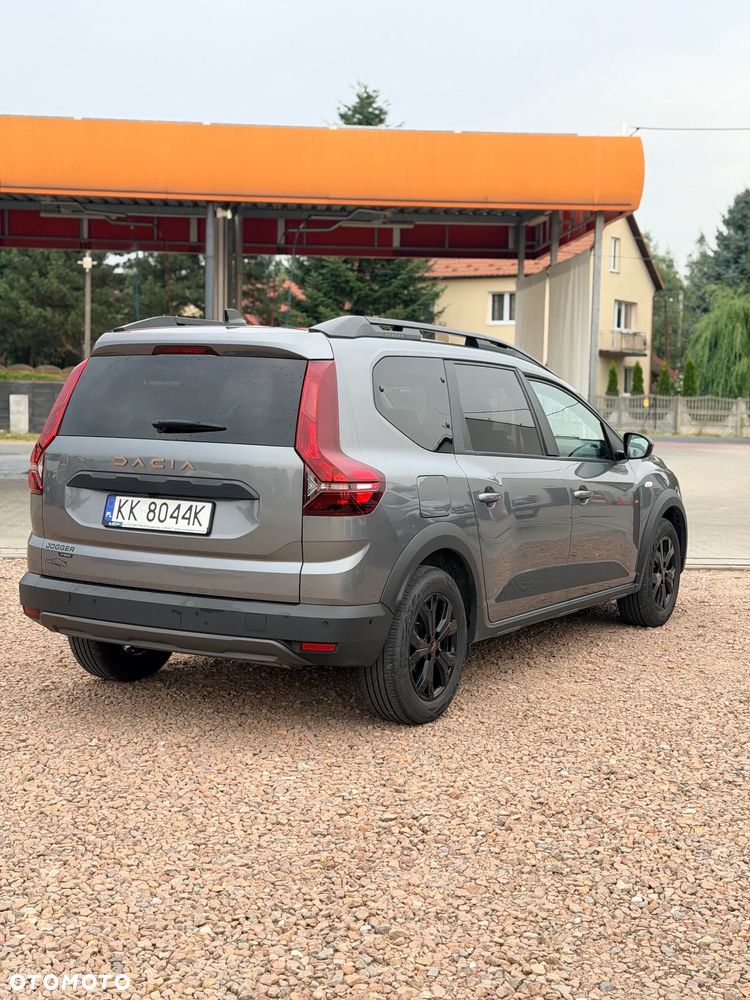 Dacia Jogger ver-1-6-full-hybrid-140-extreme-mmt-7os - 3