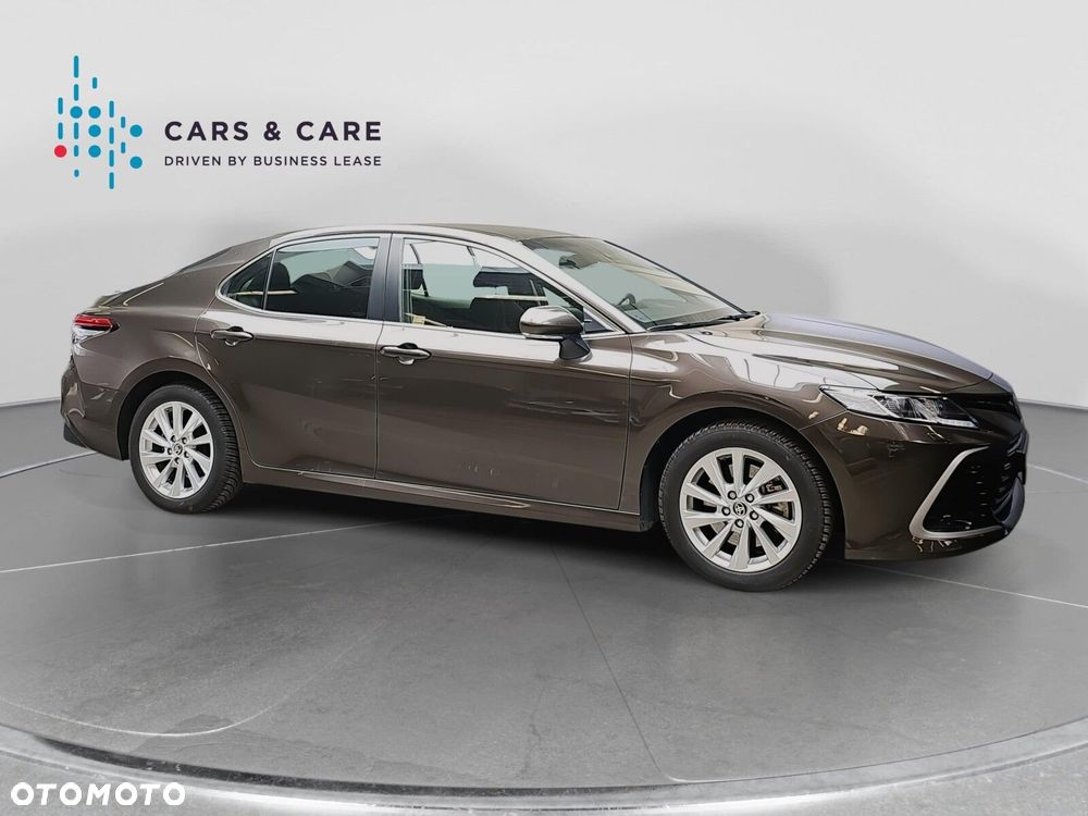 Toyota Camry 2.5 Hybrid Comfort CVT - 22