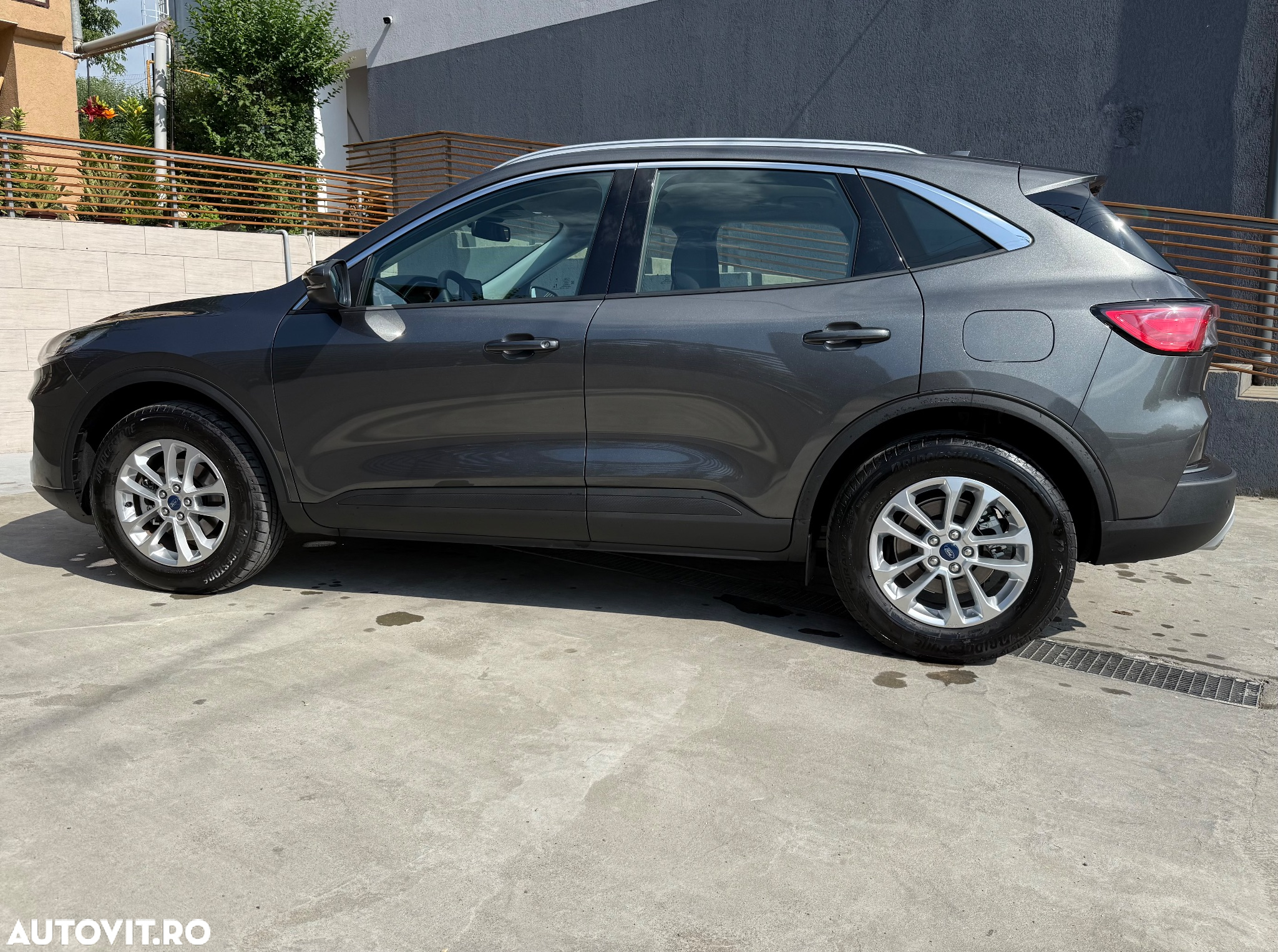Ford Kuga 2.5 Duratec FHEV AWD Titanium - 5