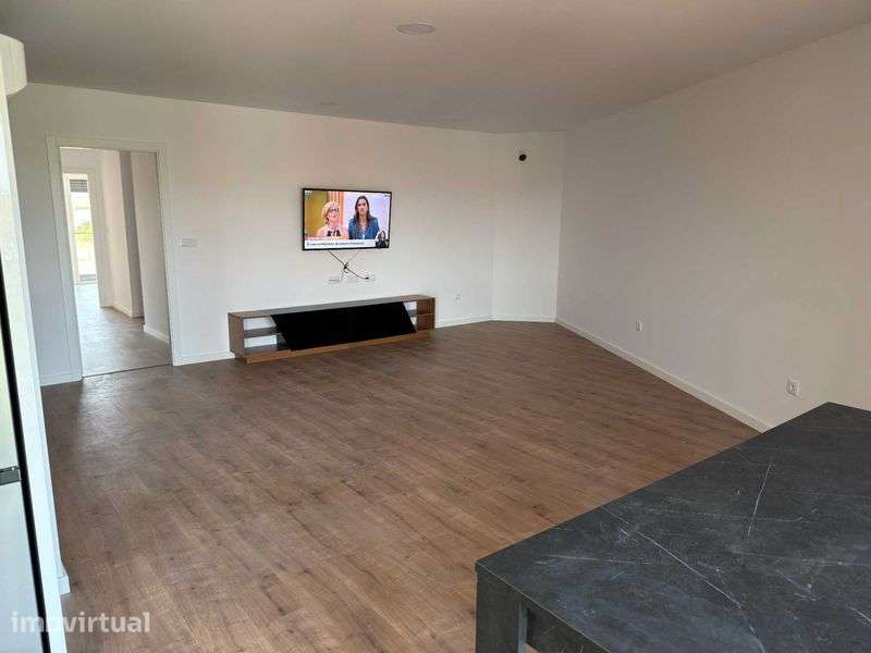 Apartamento T4 Novo - Grande imagem: 2/12