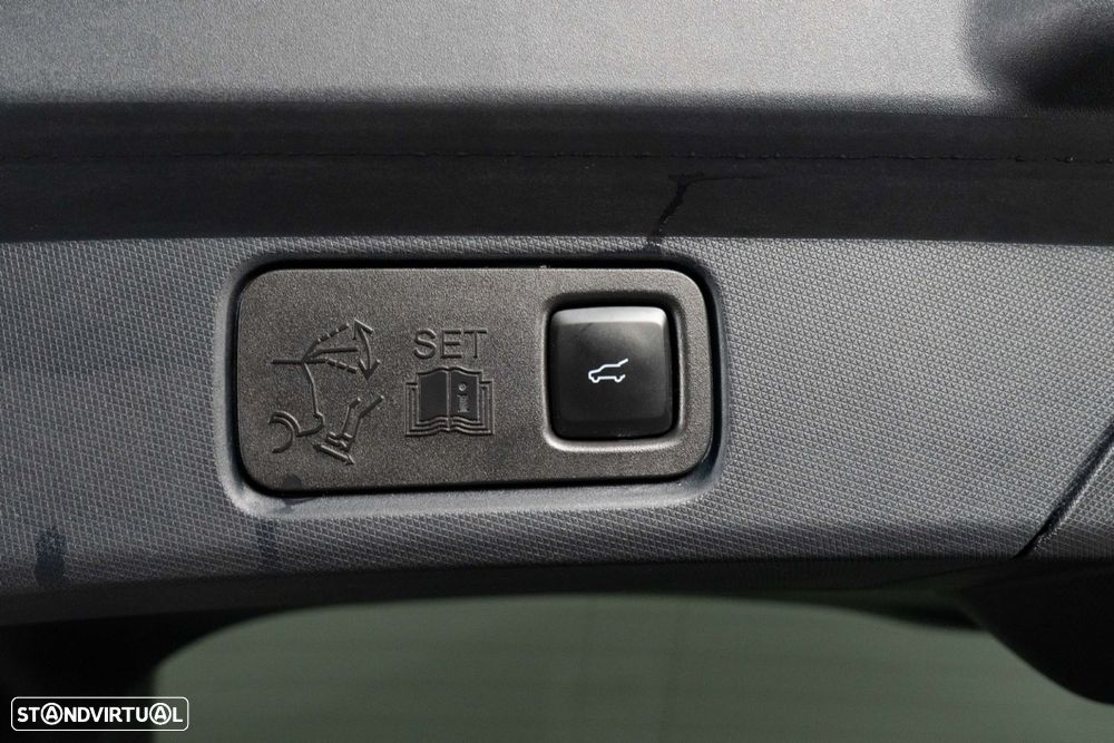 Ford Mustang Mach-E Standard - 14