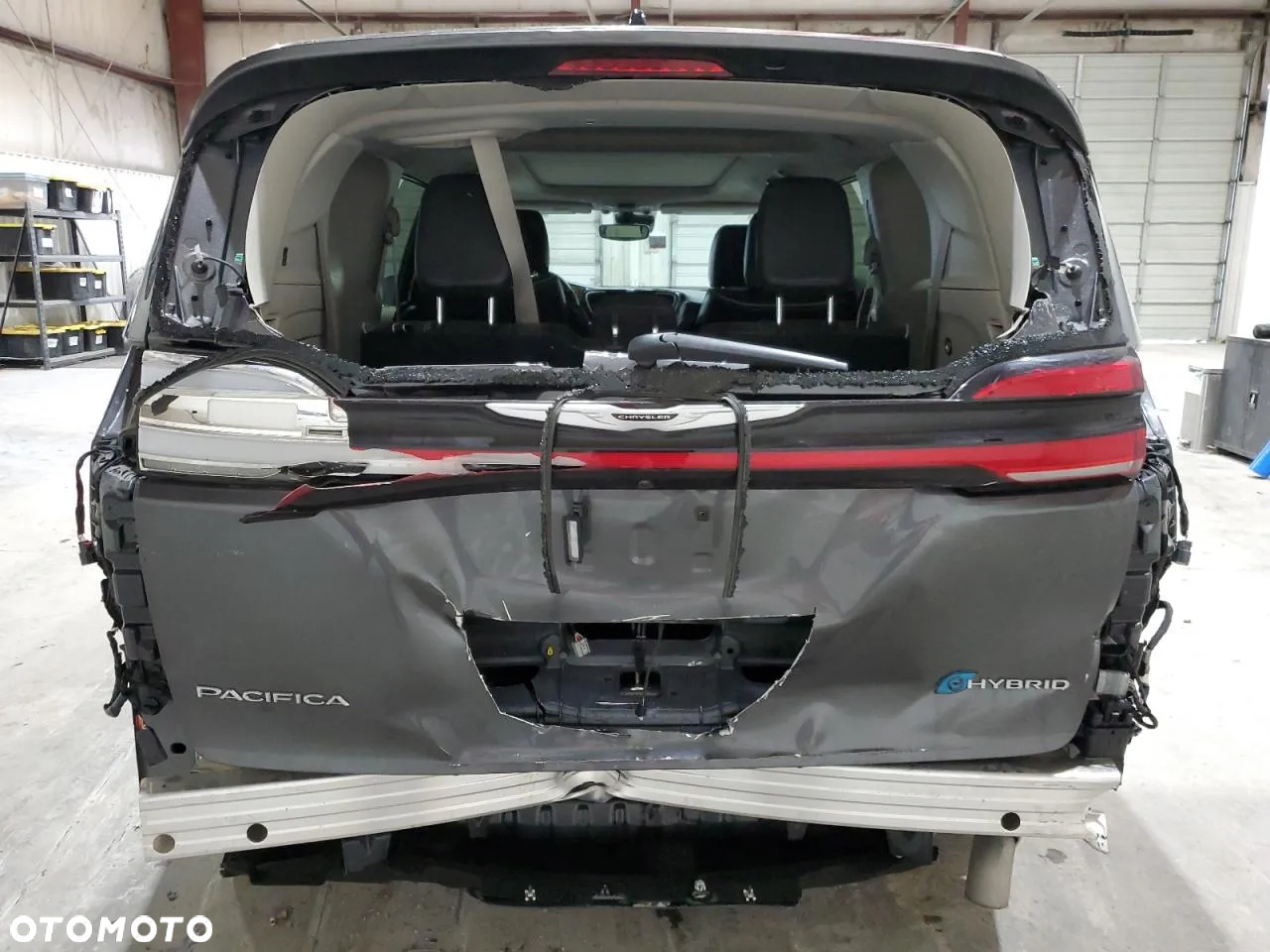 Chrysler Pacifica - 6