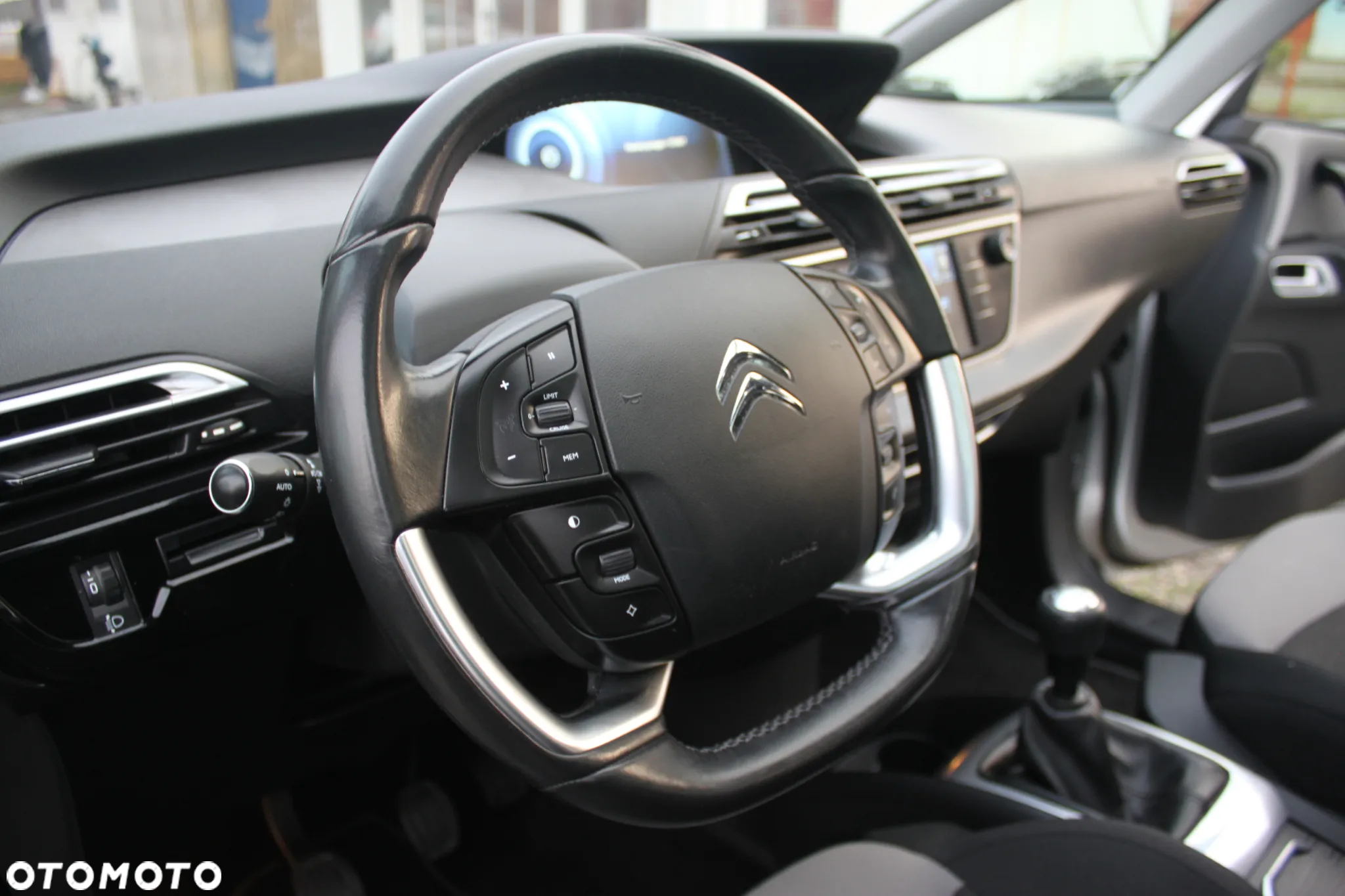 Citroën C4 Picasso - 12