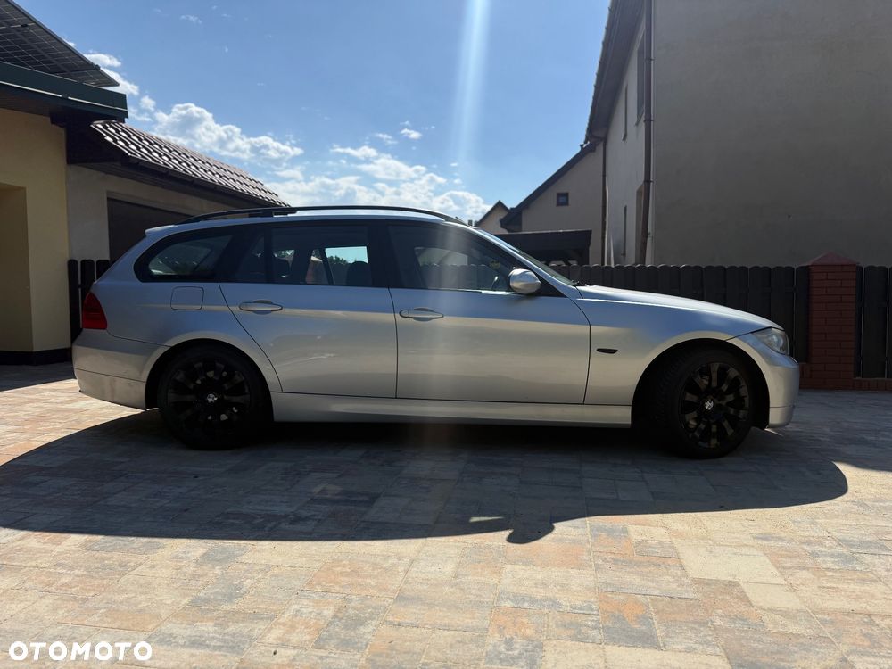 BMW Seria 3 320d - 12