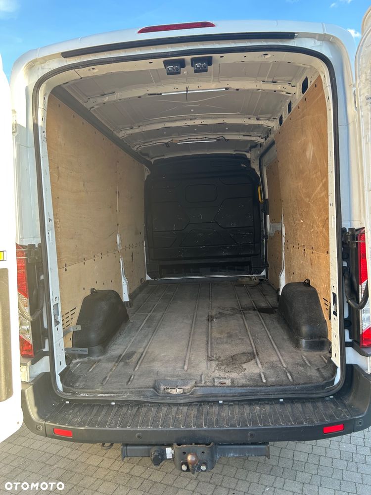 Ford Transit 350L Trend FWD - 8