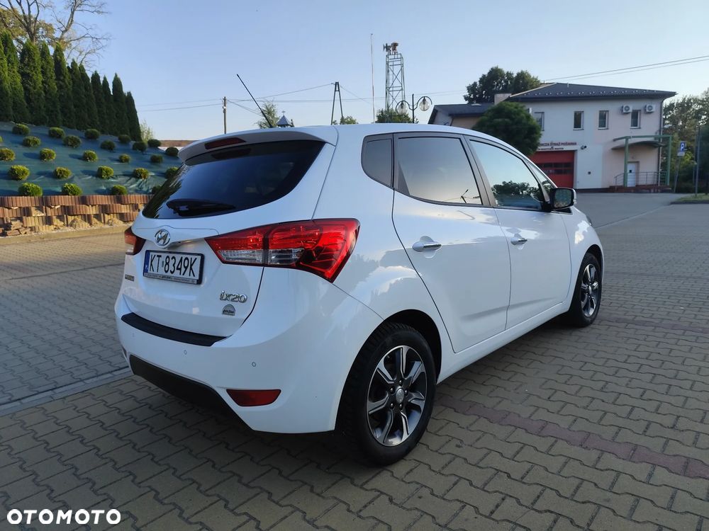 Hyundai ix20 1.4 blue YES Gold - 3