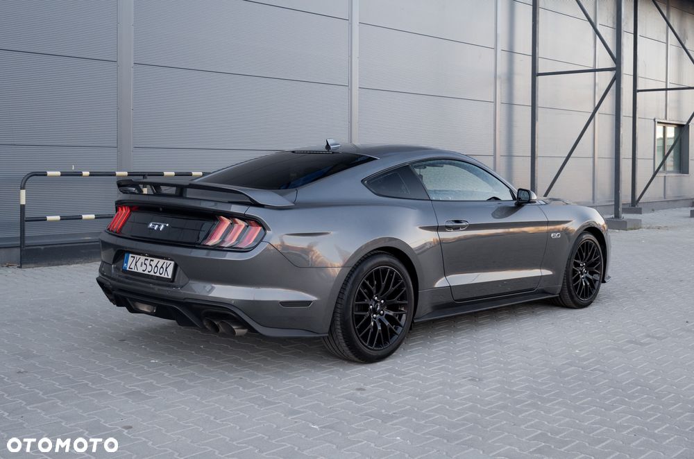 Ford Mustang - 12