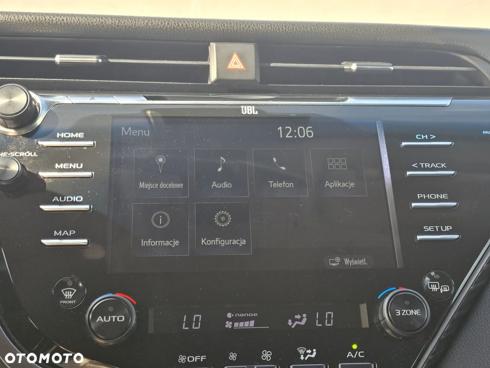 Toyota Camry 2.5 Hybrid Executive CVT - 25