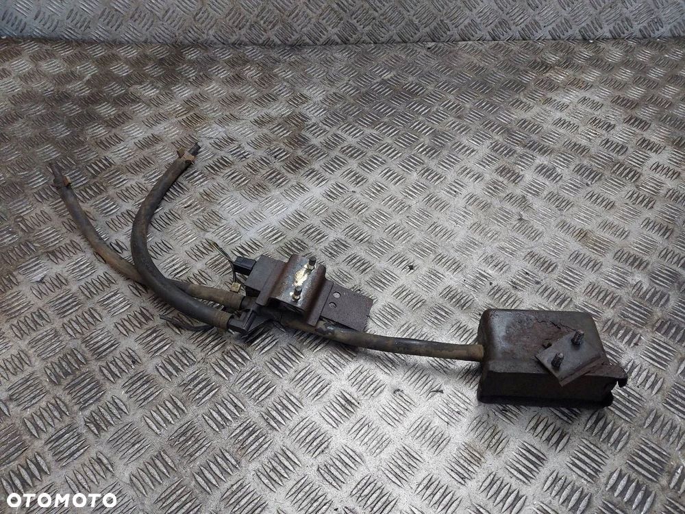 ZAWÓR PODCIŚNIENIA ISUZU NQR70LL 4.8 - 6