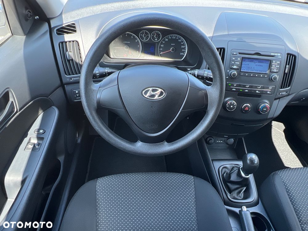 Hyundai i30 1.4 FIFA WM Edition - 16