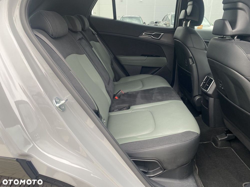 Kia Sportage - 16