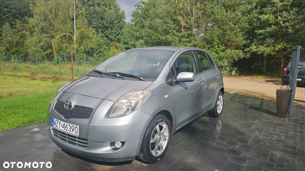 Toyota Yaris 1.3 Sol - 9
