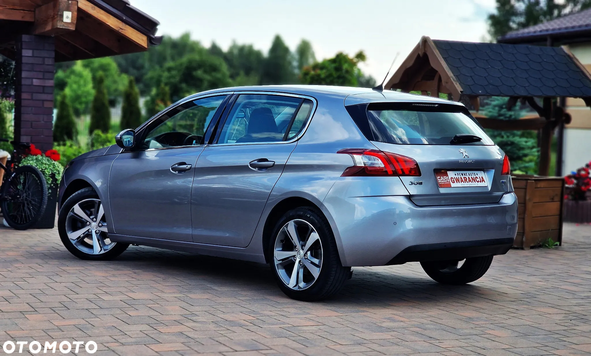 Peugeot 308 SW 1.2 PureTech Allure S&S - 24
