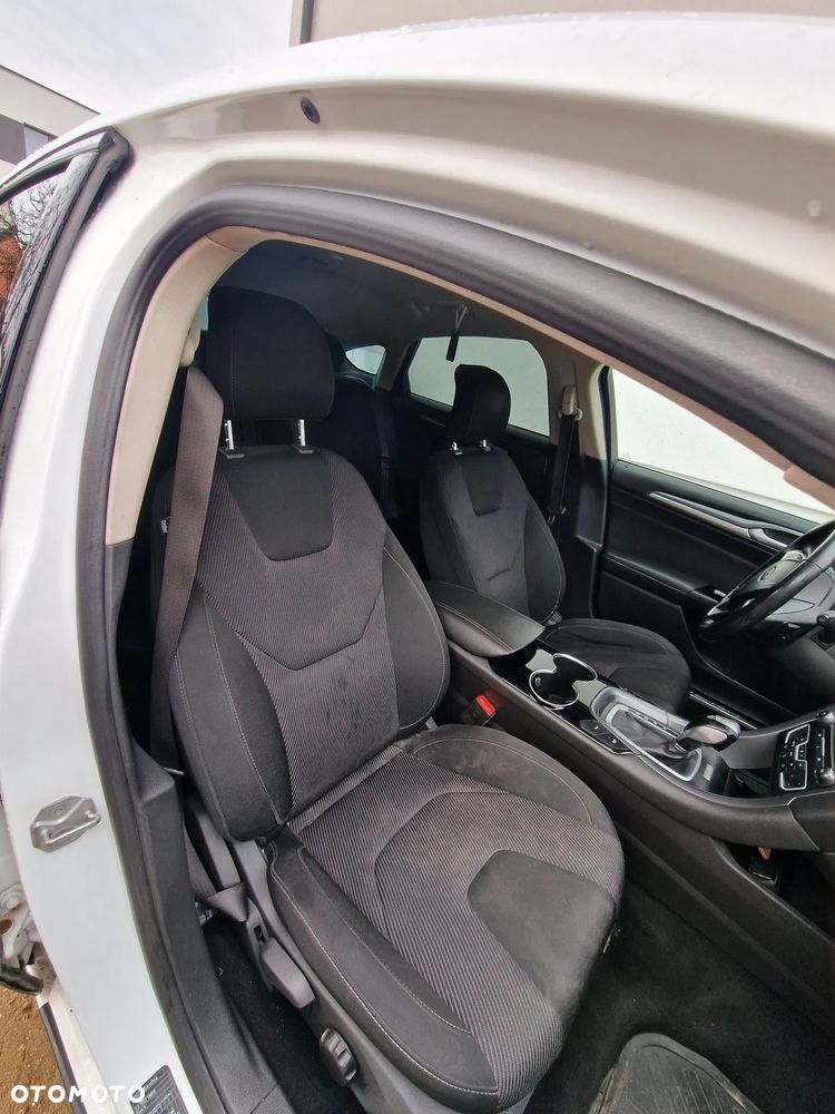 Ford Mondeo 2.0 TDCi Titanium PowerShift - 17