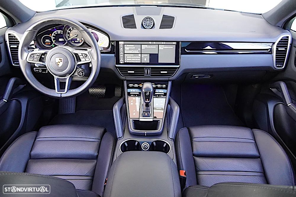 Porsche Cayenne Coupé E-Hybrid - 30