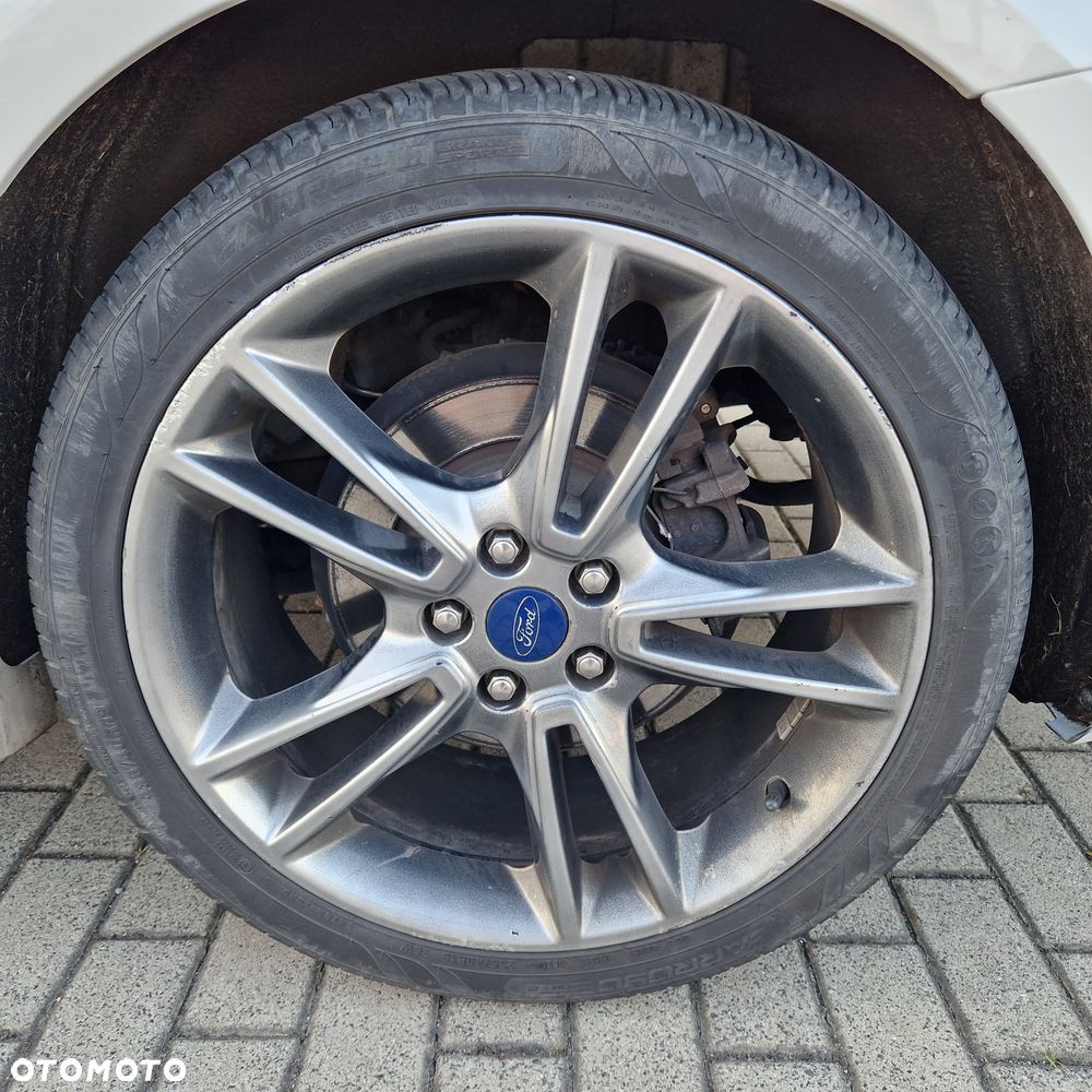 Ford Fusion - 21