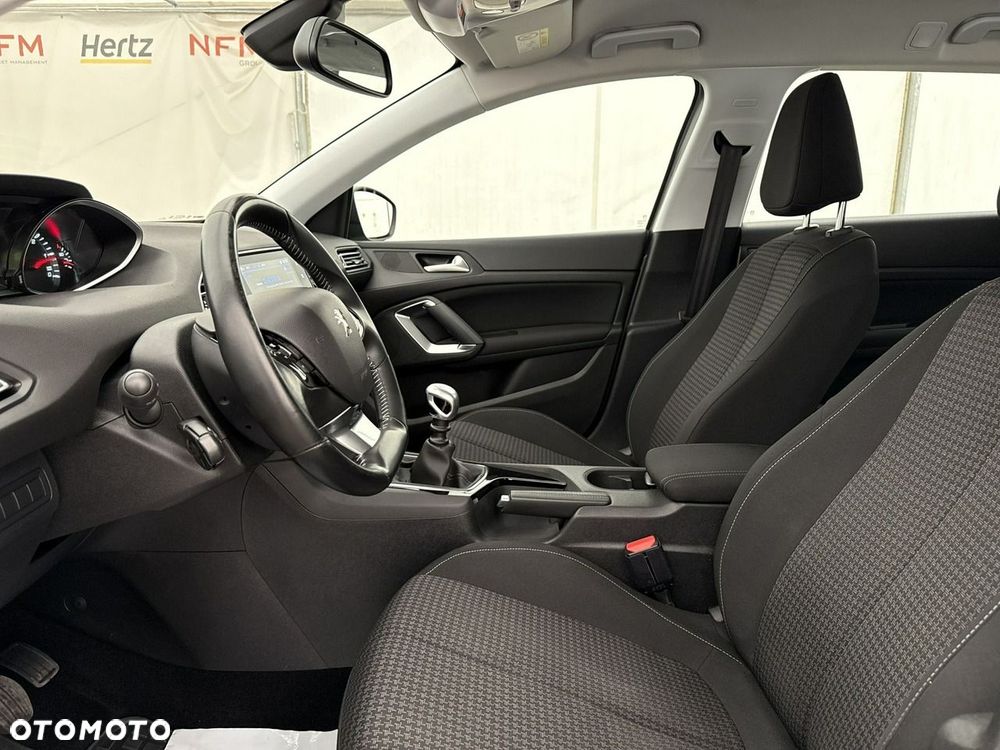 Peugeot 308 - 13