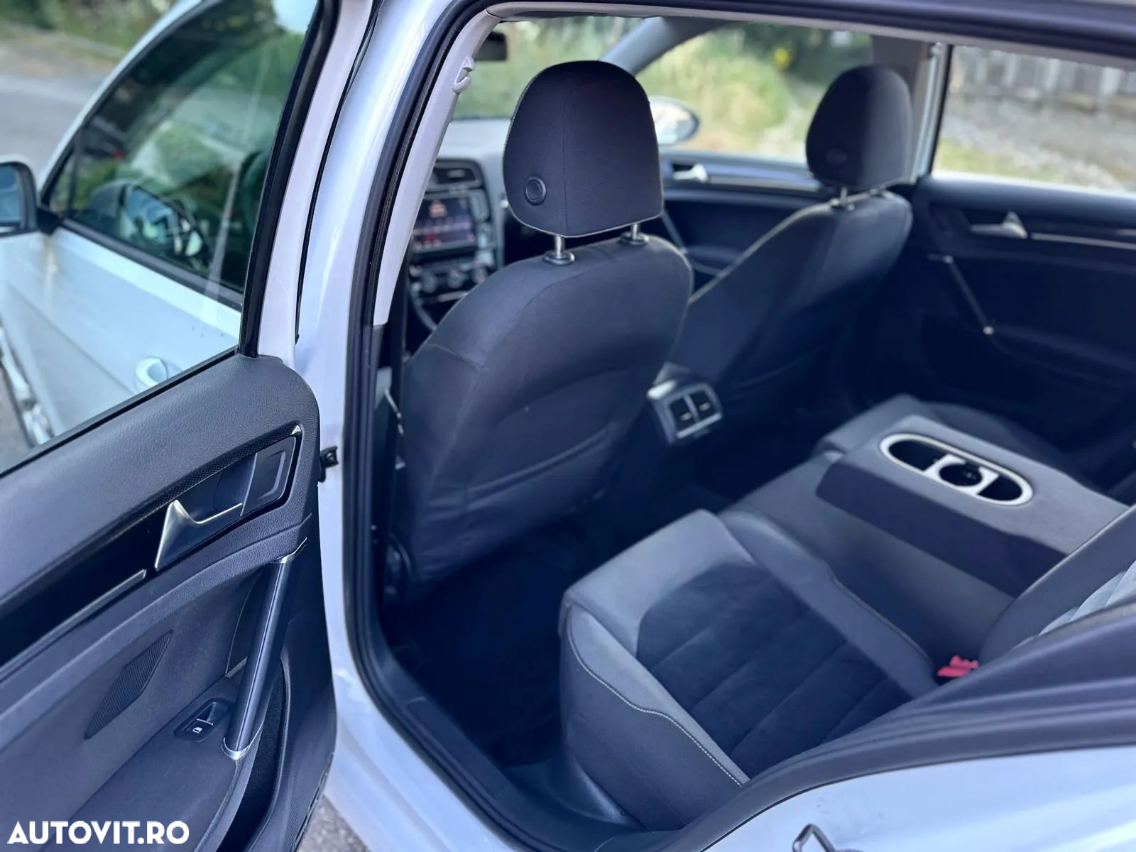 Volkswagen Golf 2.0 TDI (BlueMotion Technology) Highline - 6