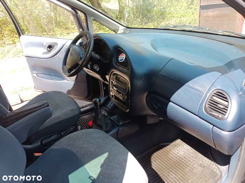 Ford Galaxy 1.9 TDI Trend - 8