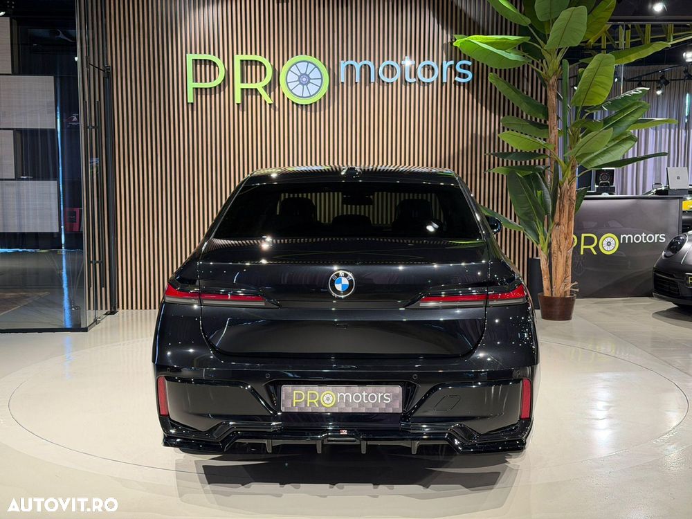 BMW Seria 7 740d xDrive MHEV - 9