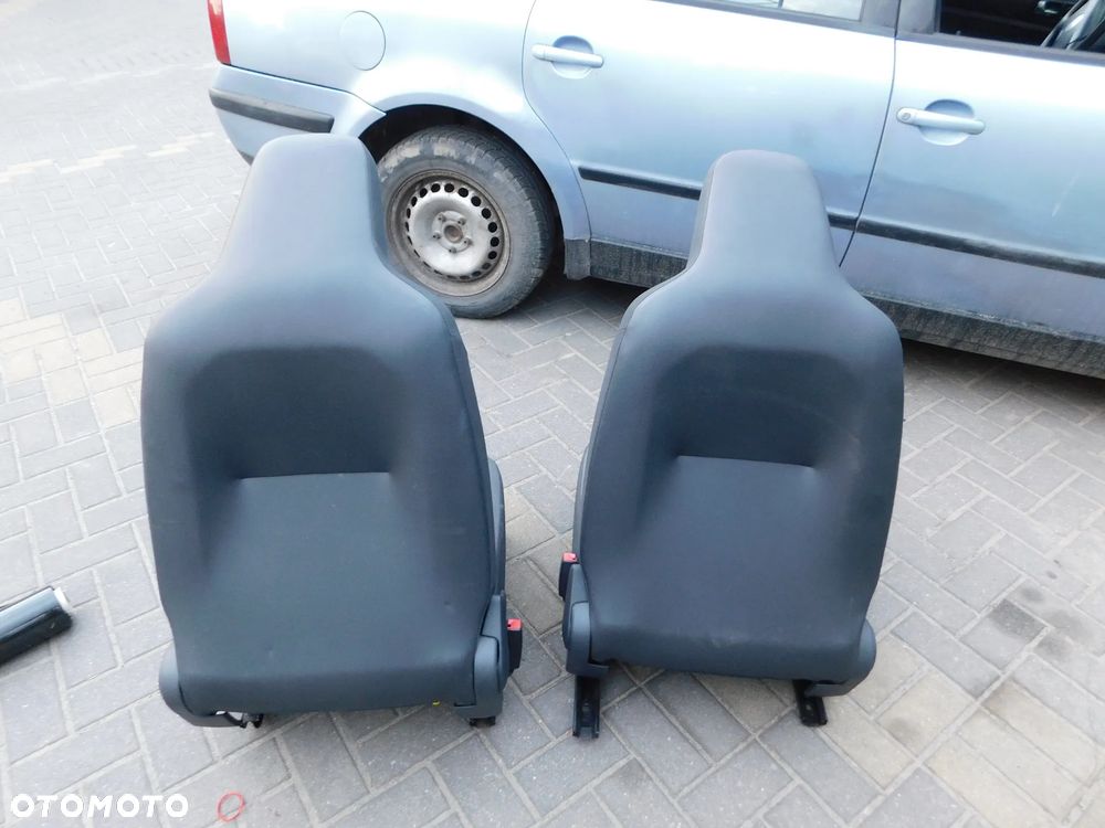 fotel prawy przód VW UP! SKODA CITIGO SEAT MII 5D - 7