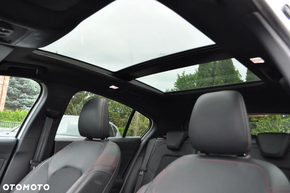 Ford Focus 1.0 EcoBoost Hybrid ST-LINE VIGNALE - 28