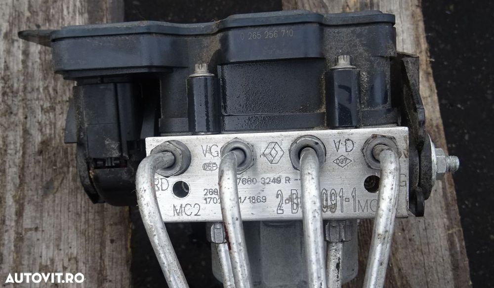 Pompa ABS Dacia Logan din 2017 - 1