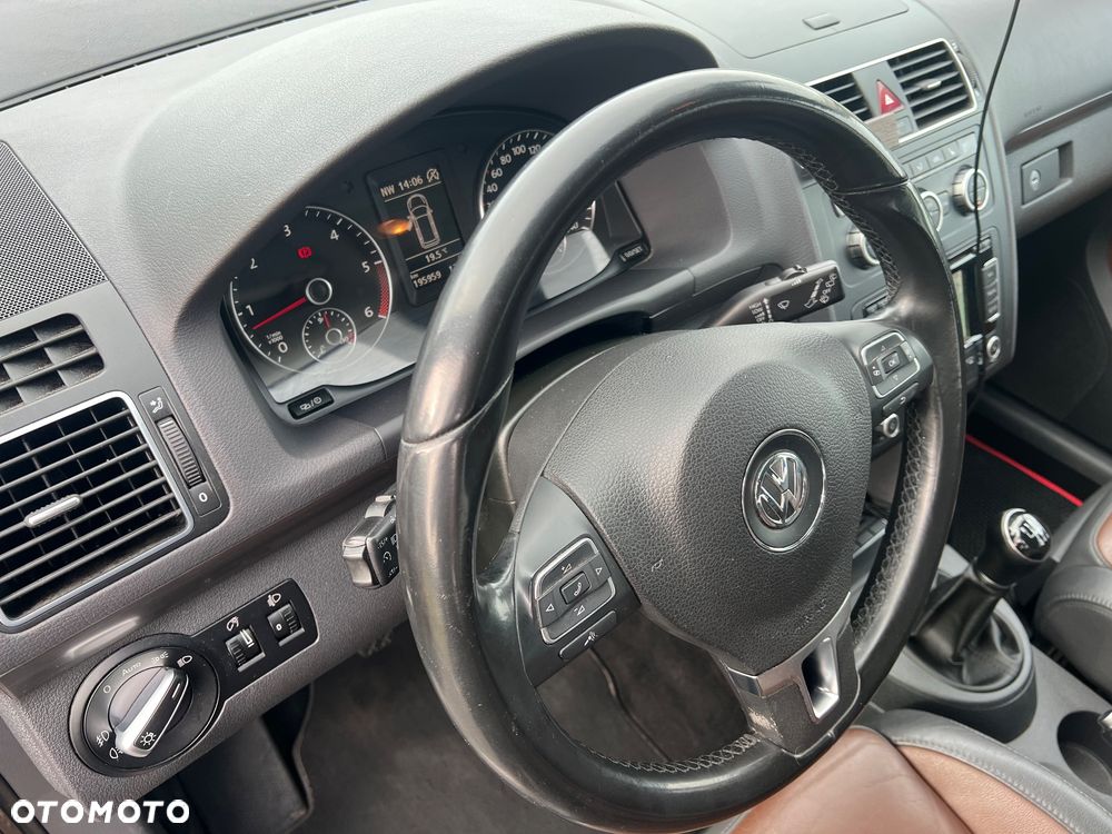 Volkswagen Touran 2.0 TDI DPF BlueMotion Technology Comfortline - 26