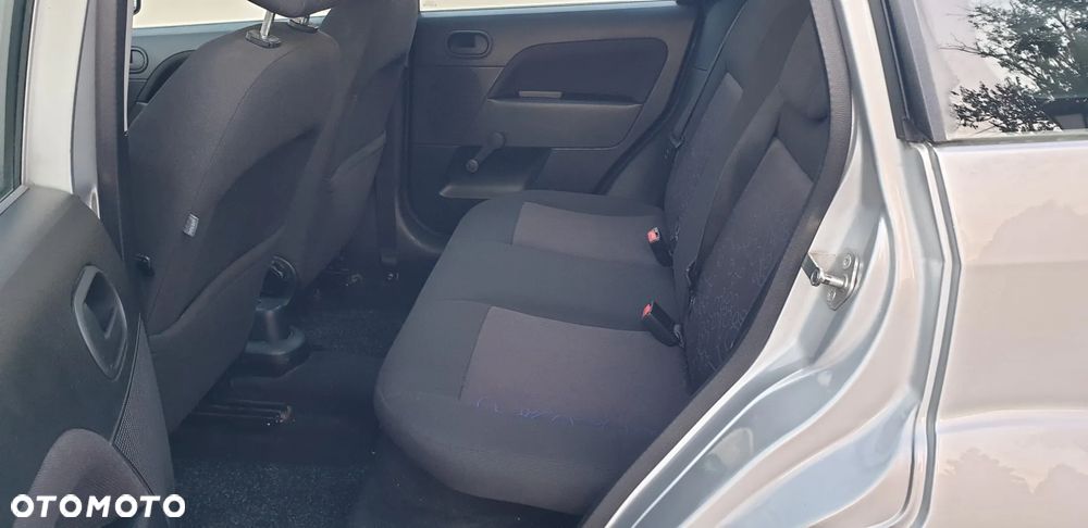 Ford Fiesta 1.3 Connection - 15