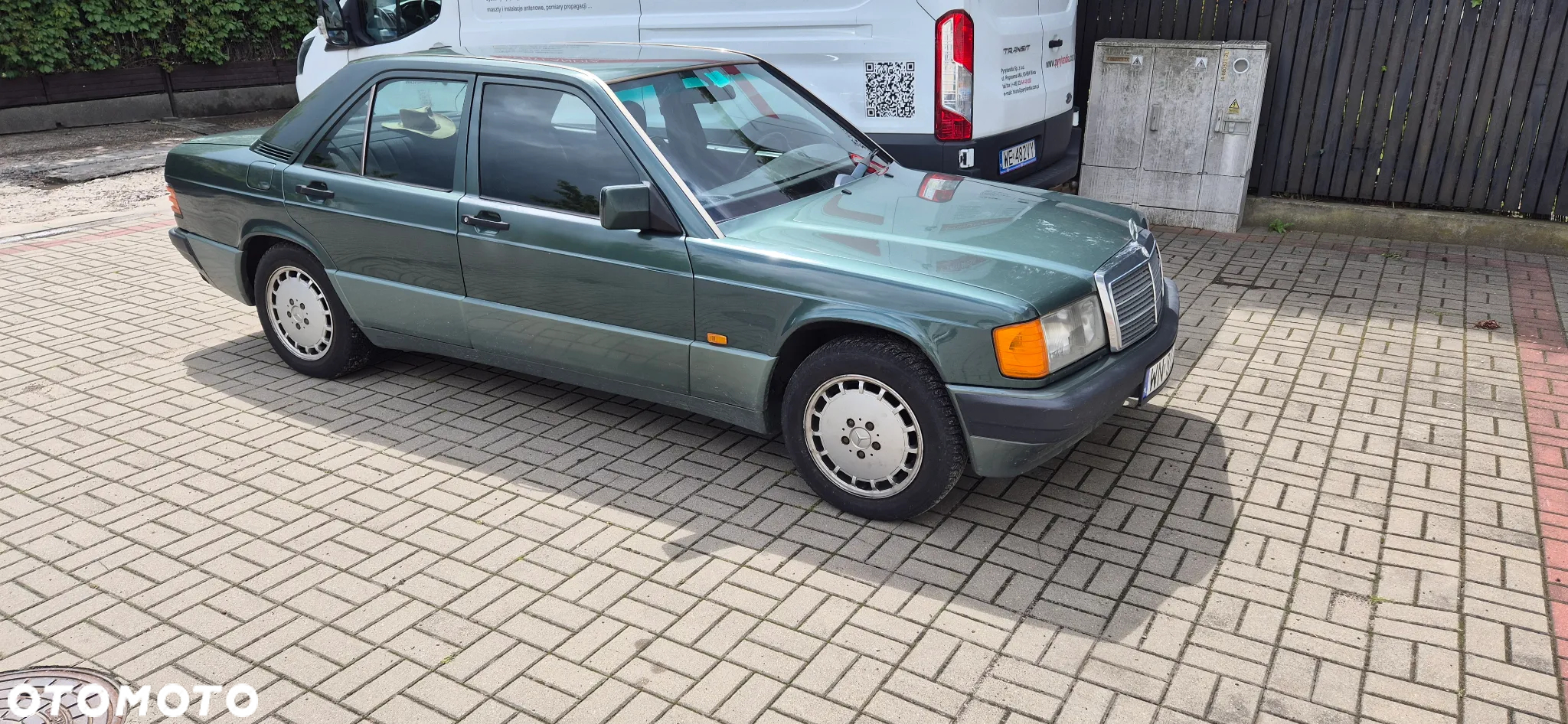 Mercedes-Benz W201 (190) - 2