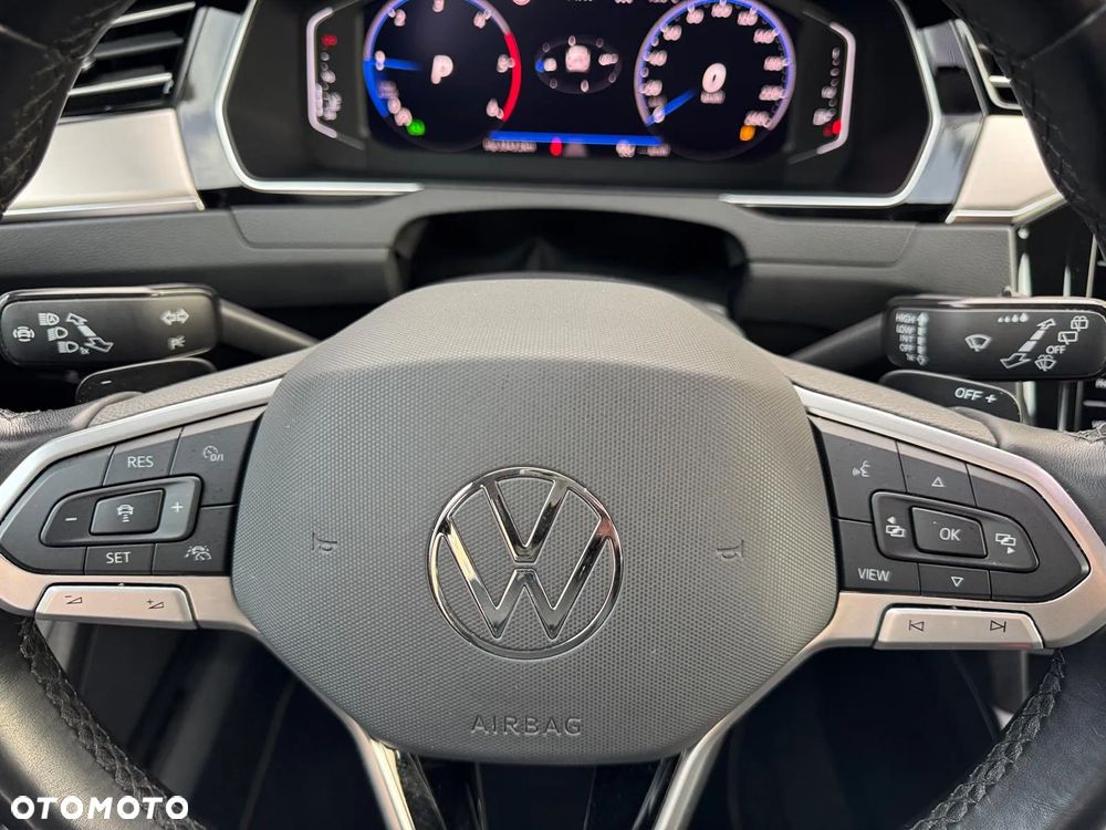 Volkswagen Passat Variant 2.0 TDI SCR Elegance DSG - 23
