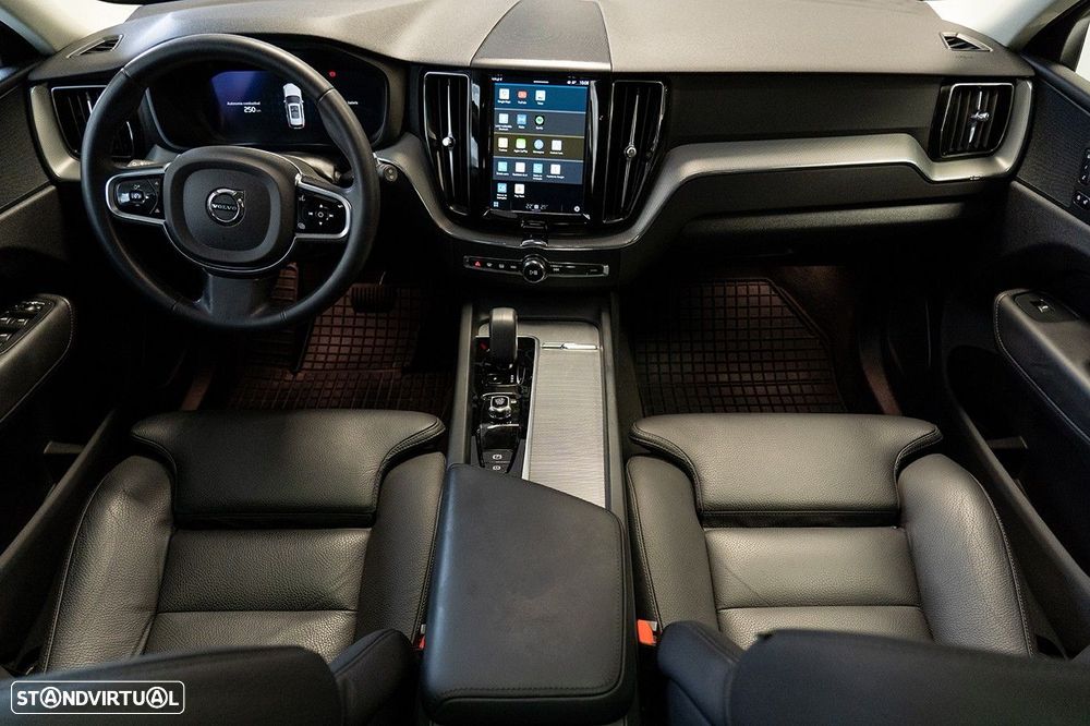 Volvo XC 60 2.0 T6 PHEV Plus Dark AWD - 27