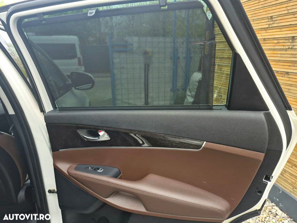 Kia Sorento 2.0 DSL 6AT 4x4 Cosmo - 32