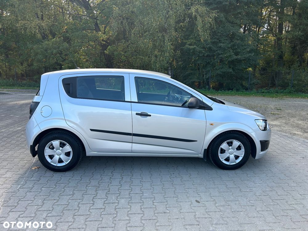 Chevrolet Aveo 1.2 LS - 15